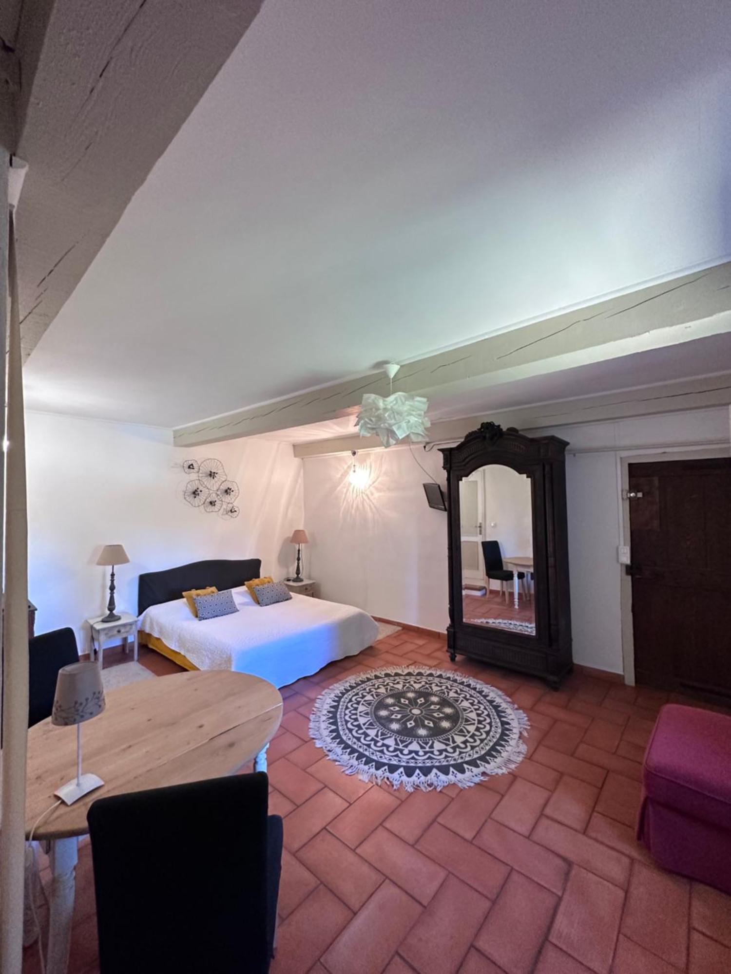 Moulin d'Antelon B&B Crillon-le-Brave Extérieur photo